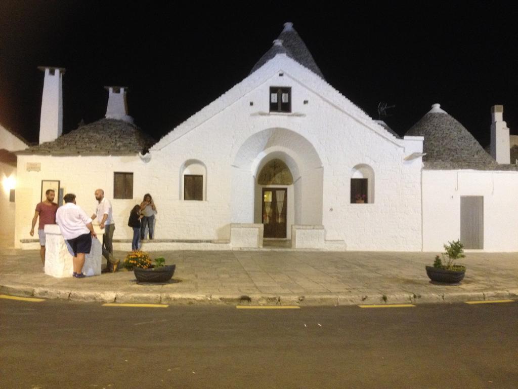 Trullo Di Giovannina Casa Vacanza Альберобелло Экстерьер фото
